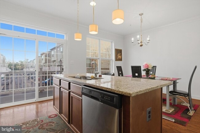 Building Photo - 7206 Wood Mdw Wy