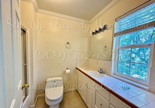 Building Photo - 21767 Longeway Rd