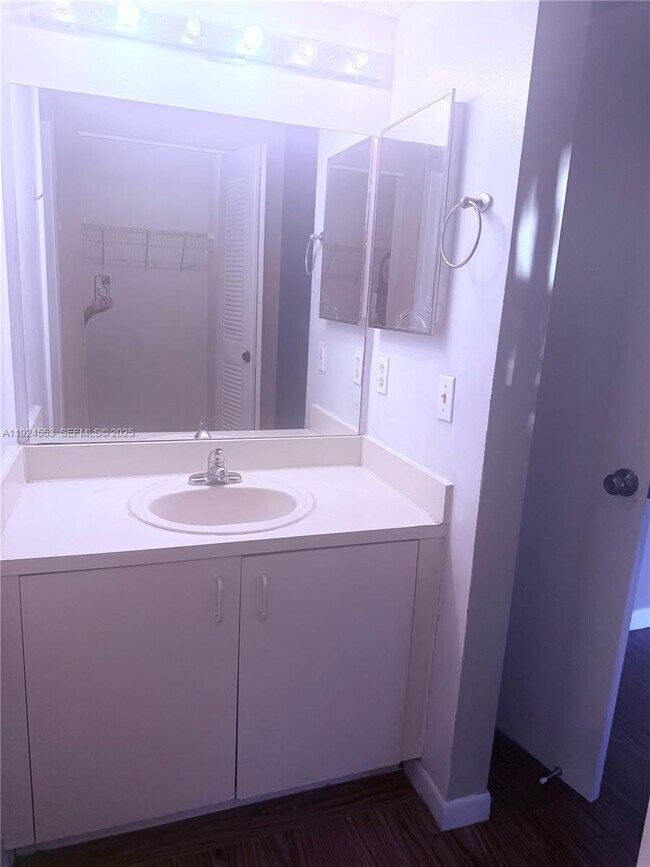 Building Photo - 8540 SW 212th St