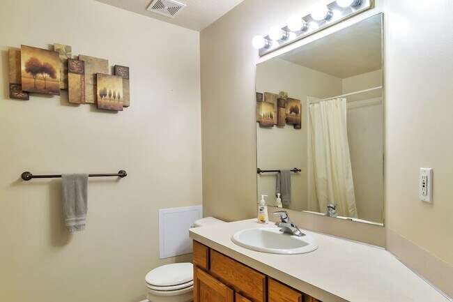 Building Photo - 5789 S 3500 W