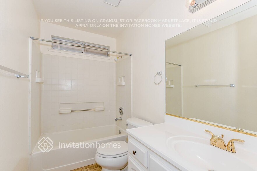 Building Photo - 8205 Silverside Dr