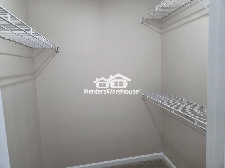 Building Photo - 57 Highoak Dr