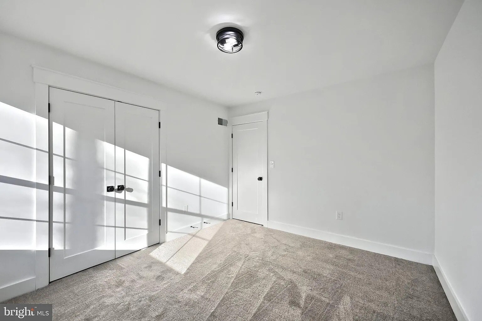 Building Photo - 1022 Trinity Rd