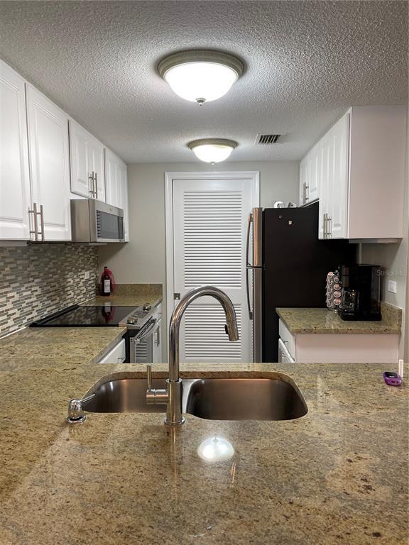 Building Photo - 36750 US Hwy 19 N