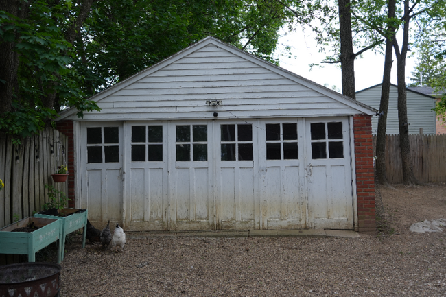Building Photo - 1044 N Main St