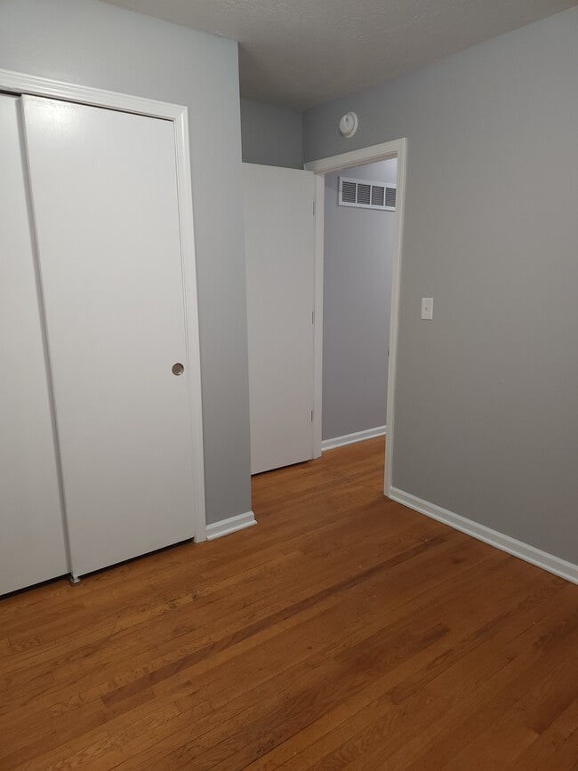 Building Photo - 11228 E 25th St S