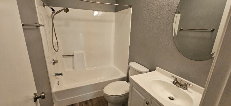 Building Photo - 14886 Reedley St