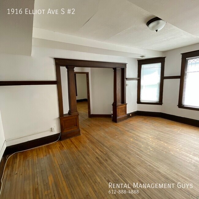 Building Photo - 1916 Elliot Ave