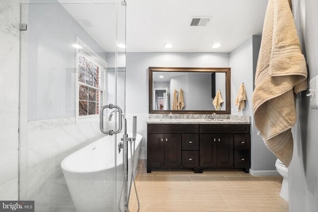 Building Photo - 4620 Knight Pl