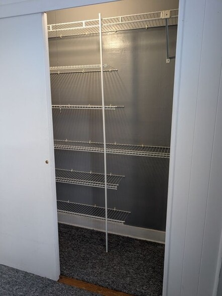 Building Photo - 5486 Broadway