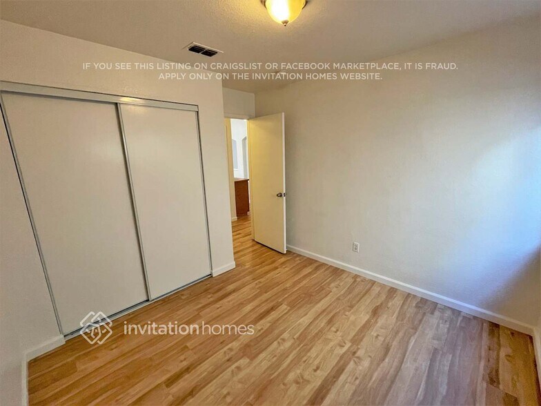 Building Photo - 456 Victory Ave