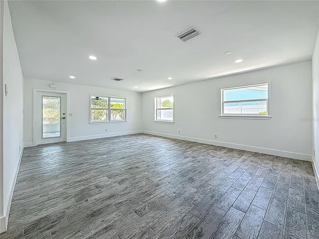 Building Photo - 3768 Arkansas Ave NE