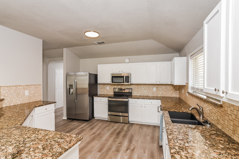 Building Photo - 2638 Montebello