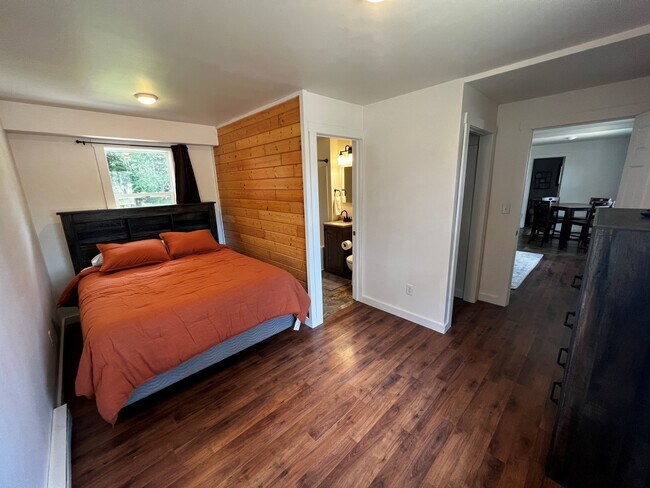 Building Photo - 9197 Cty J-Unit A