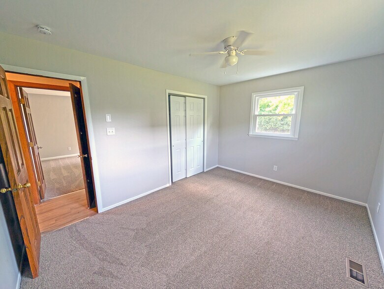 Building Photo - 23209 W Mound Rd