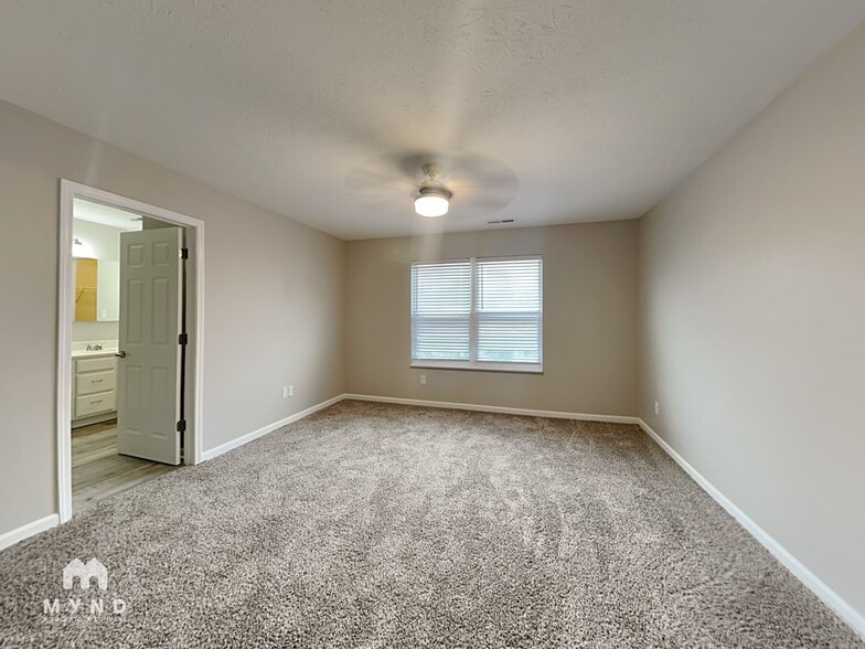 Building Photo - 1752 James Run Way