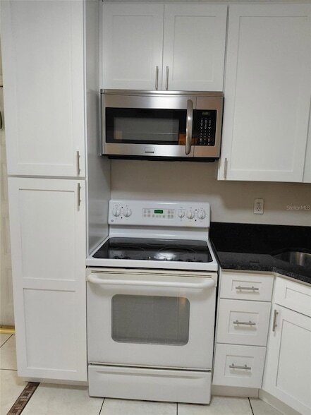 Building Photo - 8203 Sun Spring Cir