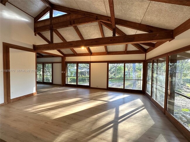 Building Photo - 17010 SW 77th Ave