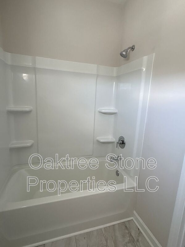 Building Photo - 2591 Ocean Dr NW