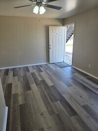Building Photo - 1108 Horizon Dr