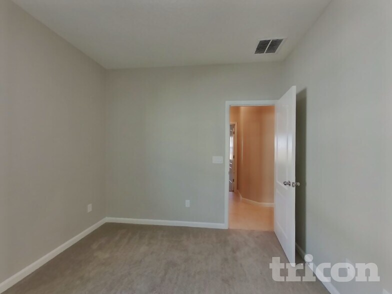 Building Photo - 6585 Longleaf Branch Dr