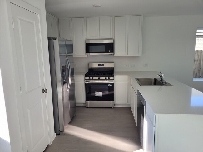 Building Photo - 9011 Arctic Rockfish Dr