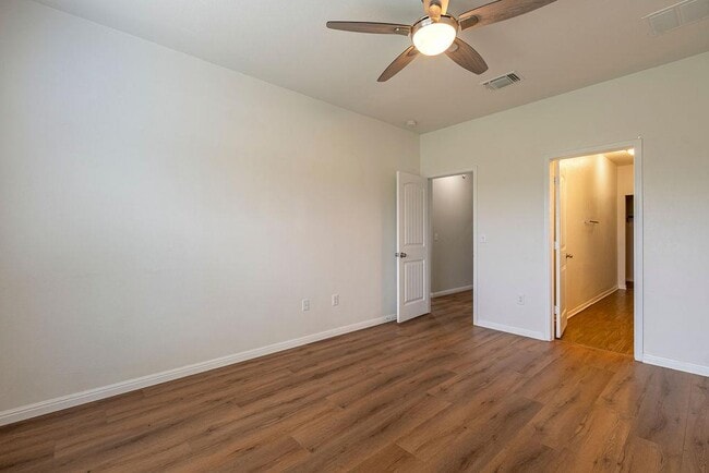 Building Photo - 3304 Ortman Dr