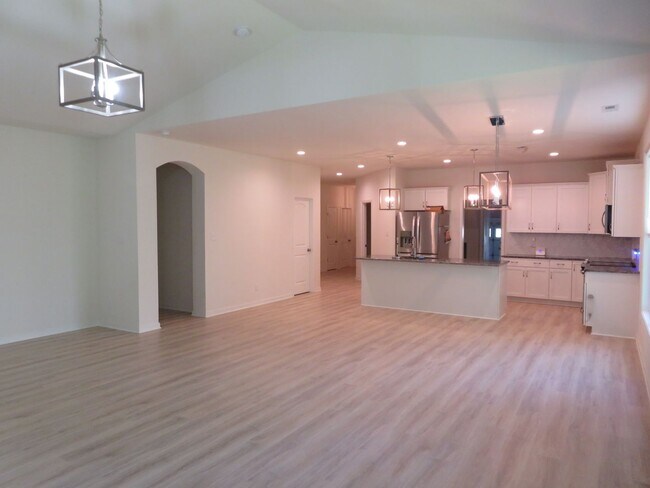 Building Photo - Dinwiddie County