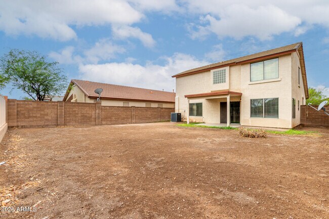Building Photo - 8003 S 48th Dr