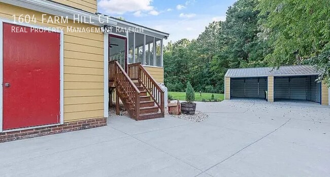 Building Photo - 1604 Farm Hill Ct