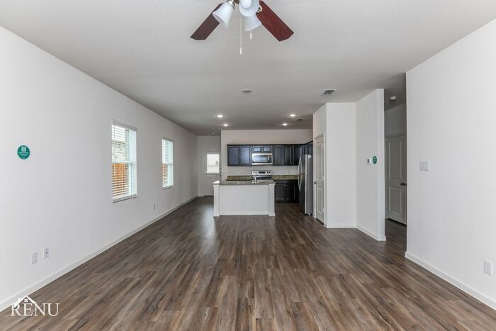 Building Photo - 6011 Mojave Dr