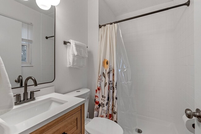 Building Photo - 2662 Smoke View Dr