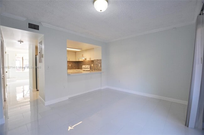 Building Photo - 7804 SW 102nd Ln