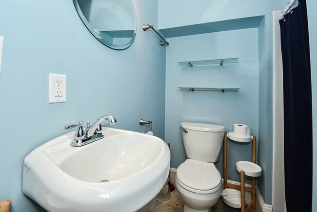 Building Photo - 56 West St