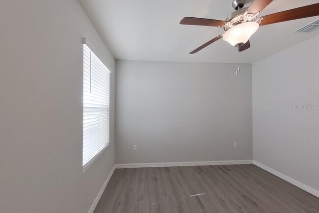 Building Photo - 8620 SW 43rd Ter