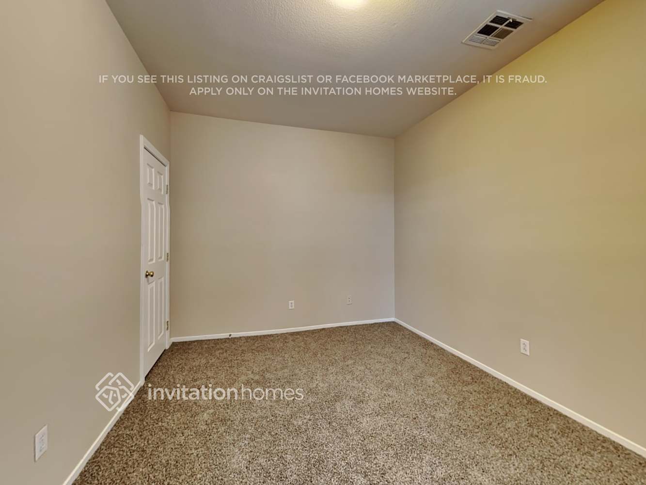 Building Photo - 255 Palmarosa St