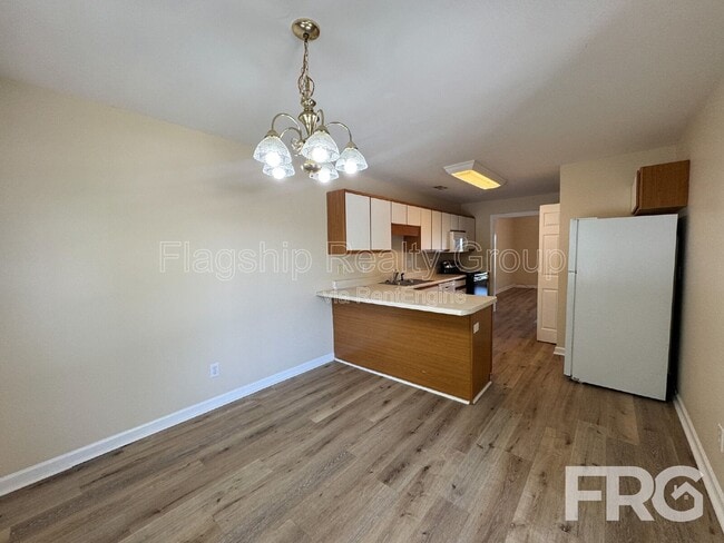 Building Photo - 5180 Deveron St