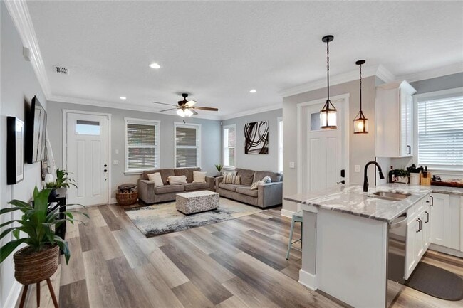 Building Photo - 3002 E 38th Ave