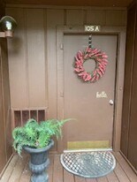 Building Photo - 105 Molokai Vlg