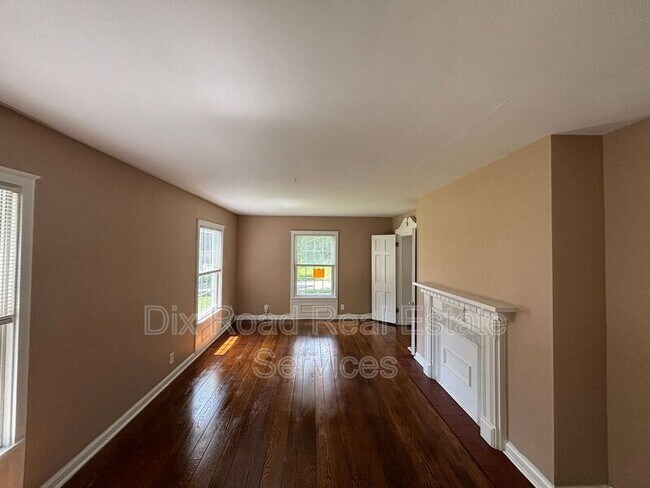 Building Photo - 502 Dick Ave