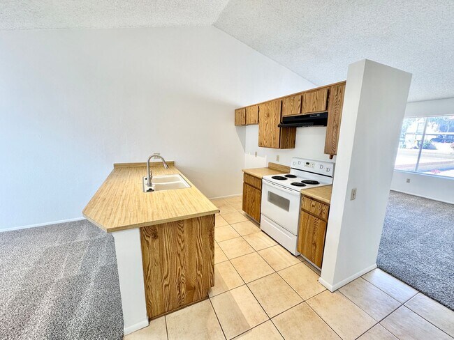 Building Photo - 2 Bedroom/2 Bath Home! Has Backyard, One Car Garage, NO HOA!