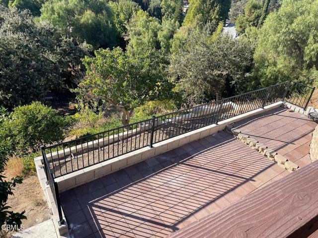 Building Photo - 735 Benson Way