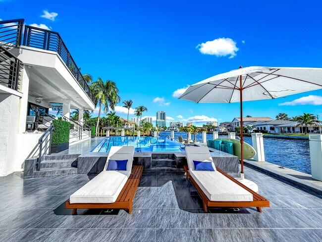 Building Photo - 2628 SE 10th St