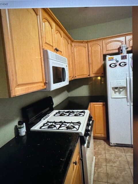 Building Photo - 3 Madison Main