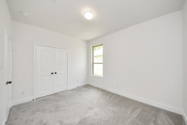 Building Photo - 14380 Zion Gate Crossing