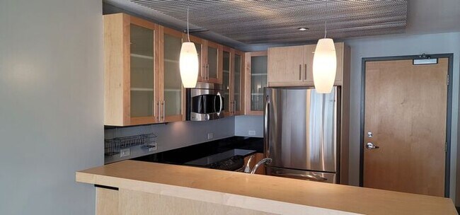 Building Photo - At the Montage!!! 1 bedroom 1 bath luxury ...