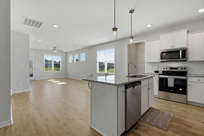 Building Photo - 295 Springtooth Dr