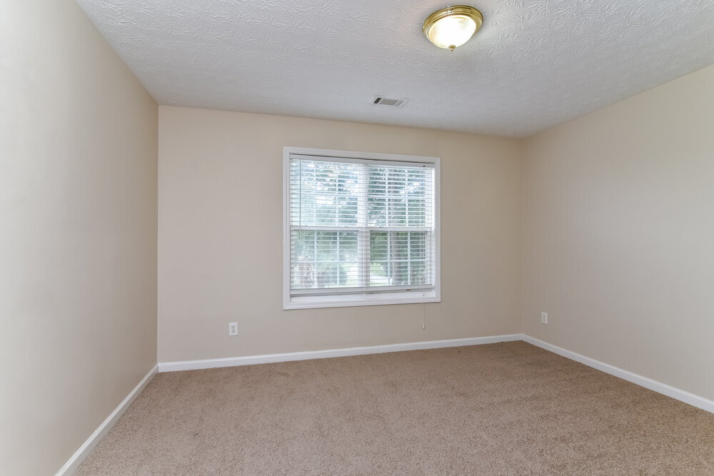 Building Photo - 3600 Biltmore Oaks Dr SE