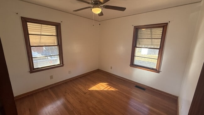 Building Photo - 249 Wayne Ave