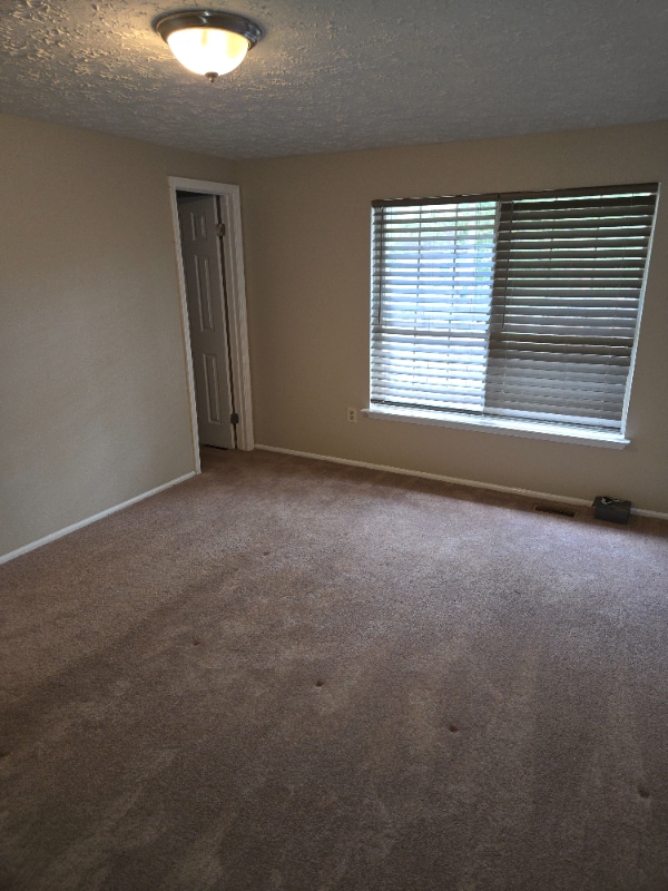 Building Photo - 4818 Kingfisher Ct